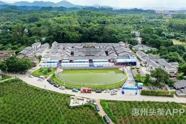 秋长多少人口_博社村人口多少